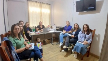 EDUCA��O EM PAUTA: Conselho Municipal discute temas estrat�gicos para o ensino